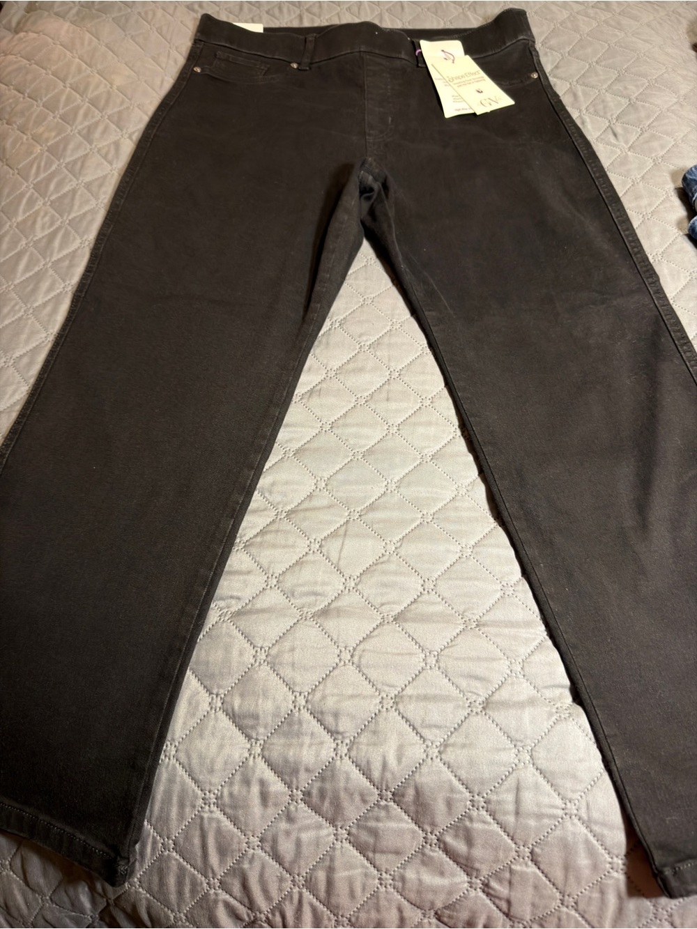 Gloria Vanderbilt Black High-Rise Straight Sculpting Pants